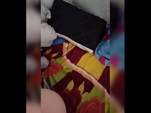 ❤️ منهنجي روم ميٽ گهر ۾ اڪيلي رهي ٿي ڇاڪاڻ ته هن جو مڙس موڪلن تي وڃي ٿو ۽ مان موقعو وٺان ٿو ته هن کي چوسان ۽ هن جي گدا کي کير سان ڀريان. ❤❌ ❌❤